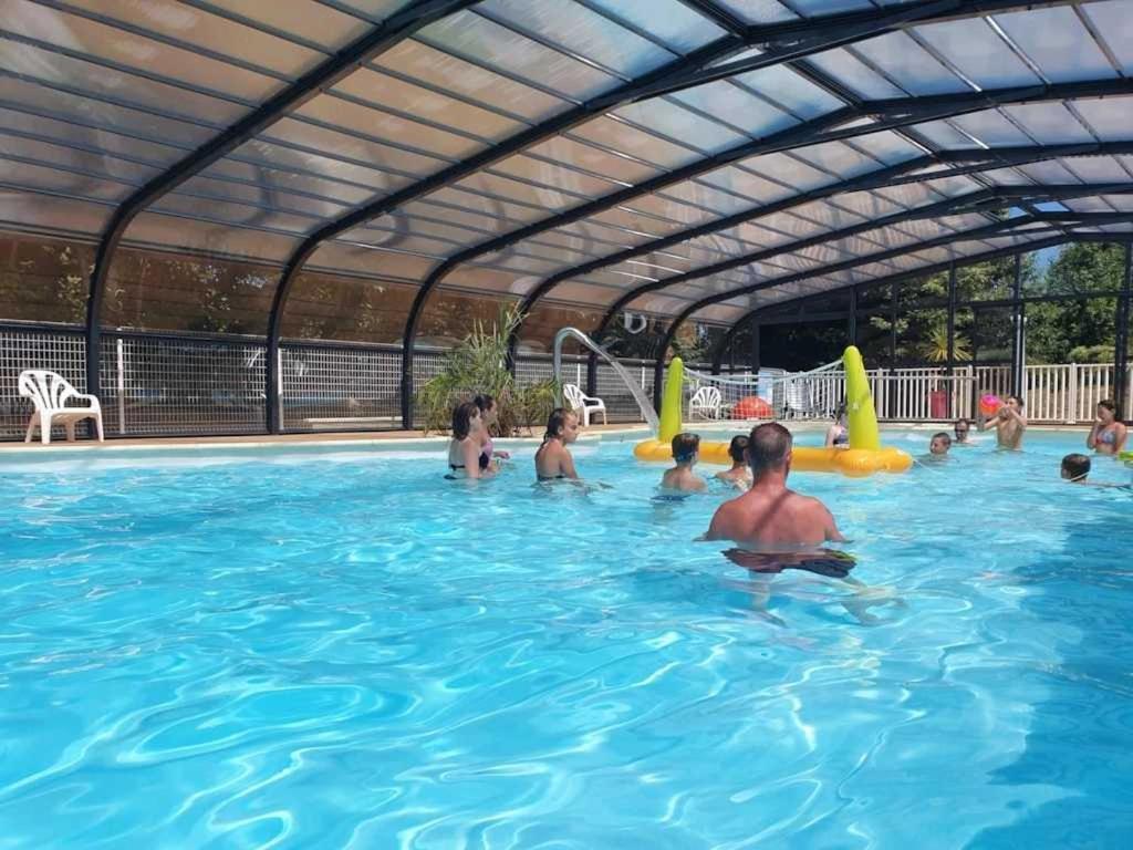 Hotel Camping 3 Etoiles - Piscine - Eeifch Fouesnant Zewnętrze zdjęcie